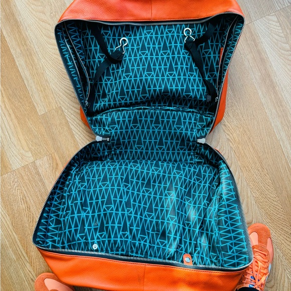 Beautiful Bimba and Lola travel suitcase. - Picture 9 of 14